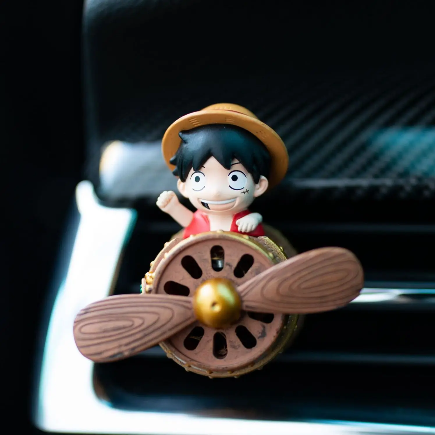 One Piece Luffy Sauron автомобильный вентилятор, ароматизатор, декоративная фигурка, украшение, игрушечный автомобиль, интерьер, подарки
One Piece Luffy Sauron автомобильный вентилятор, ароматизатор, декоративная фигурка, украшение, игрушечный автомобиль, интерьер, подарки