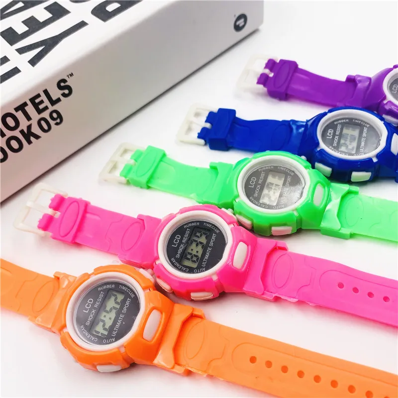 LED Electronic Children Watch Toy Kids Fashion Digital Sport Electronic Watches Bracelet for Girls Boys Gift Reloj
LED Electronic Children Watch Toy Kids Fashion Digital Sport Electronic Watches Bracelet for Girls Boys Gift Reloj