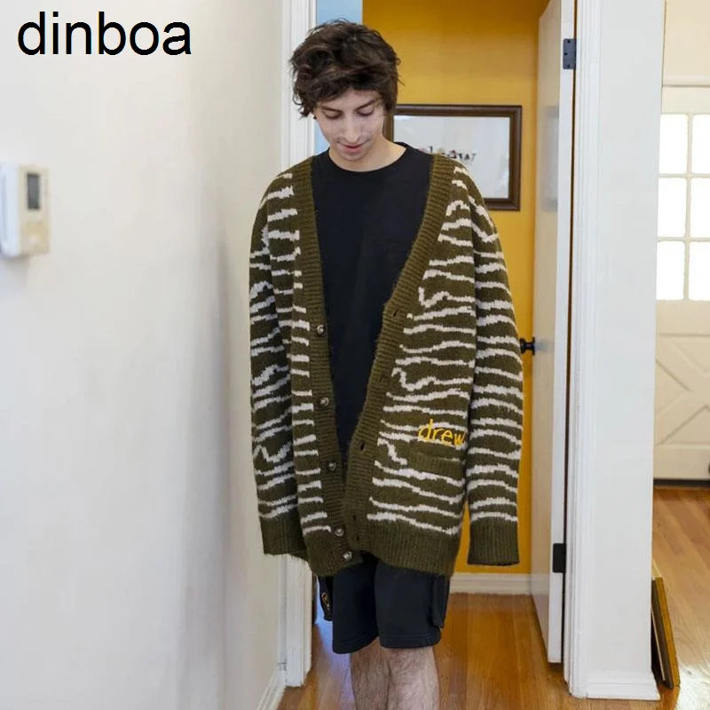 Dinboa-2022embroidered Hand-painted Y2k Smile Face Wool Knitting Jacket Coat High Street Loose Wave Knit Simple Sweater Cardigan 
Dinboa-2022embroidered Hand-painted Y2k Smile Face Wool Knitting Jacket Coat High Street Loose Wave Knit Simple Sweater Cardigan