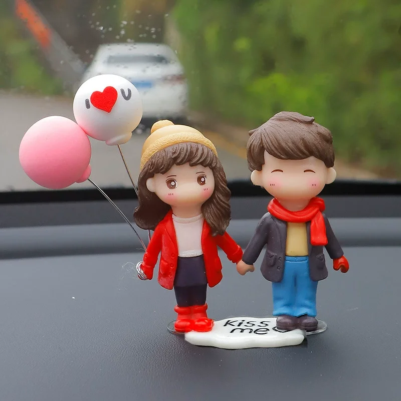 Милые мультяшные пары, украшение автомобиля, аниме-фигурка, романтический воздушный шар, украшения для приборной панели автомобиля, аксессуары для салона автомобиля, подарки
Милые мультяшные пары, украшение автомобиля, аниме-фигурка, романтический воздушный шар, украшения для приборной панели автомобиля, аксессуары для салона автомобиля, подарки