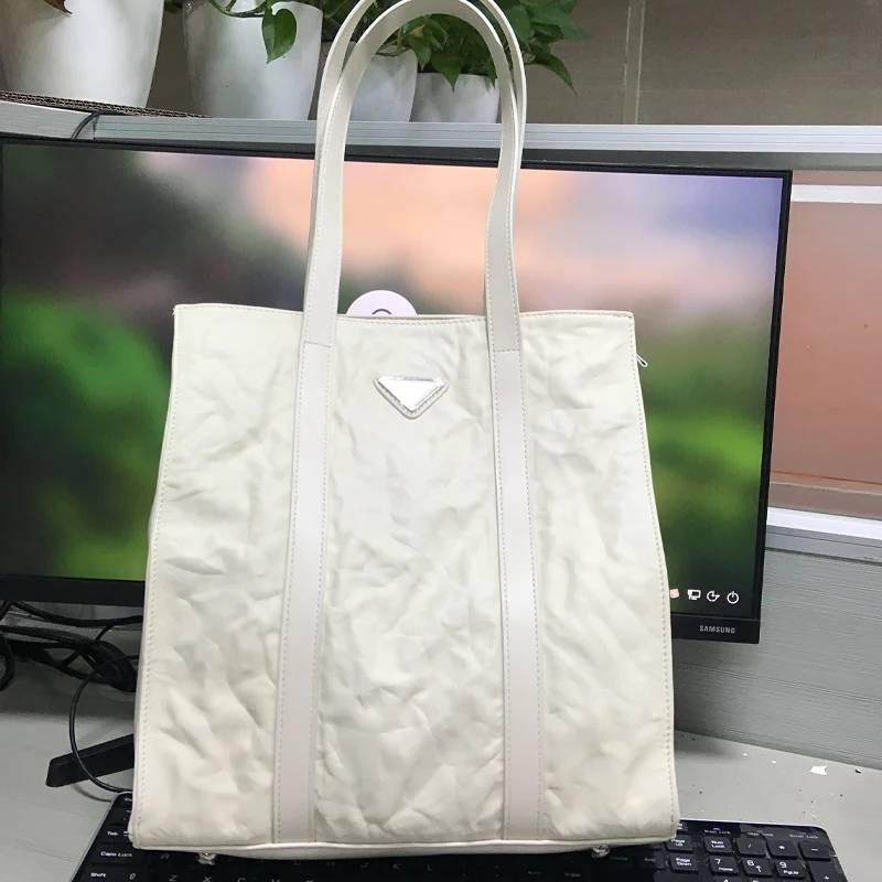 LOHASYS роскошная дизайнерская сумка-тоут, женские сумки, сумки на плечо 2023, брендовые мягкие искусственные сумки через плечо для женщин, клатч
LOHASYS роскошная дизайнерская сумка-тоут, женские сумки, сумки на плечо 2023, брендовые мягкие искусственные сумки через плечо для женщин, клатч