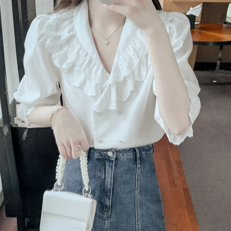 Корейская мода, Новая Элегантная блузка с расклешенными рукавами, женская белая Повседневная кружевная рубашка с оборками, блузки, элегантные рубашки 56C 
Корейская мода, Новая Элегантная блузка с расклешенными рукавами, женская белая Повседневная кружевная рубашка с оборками, блузки, элегантные рубашки 56C
