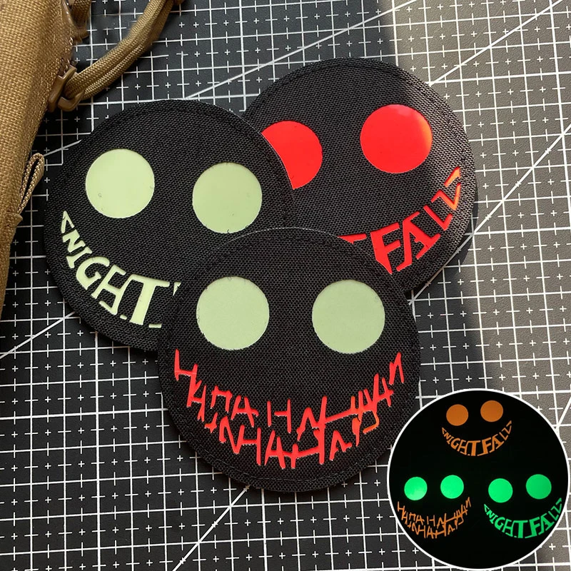Evil Smiley Patch HAHA Luminous Tactical Patches Night Falls Military Badge on Backpack Laser Cut Hook Loop Stickers Appliques
Evil Smiley Patch HAHA Luminous Tactical Patches Night Falls Military Badge on Backpack Laser Cut Hook Loop Stickers Appliques