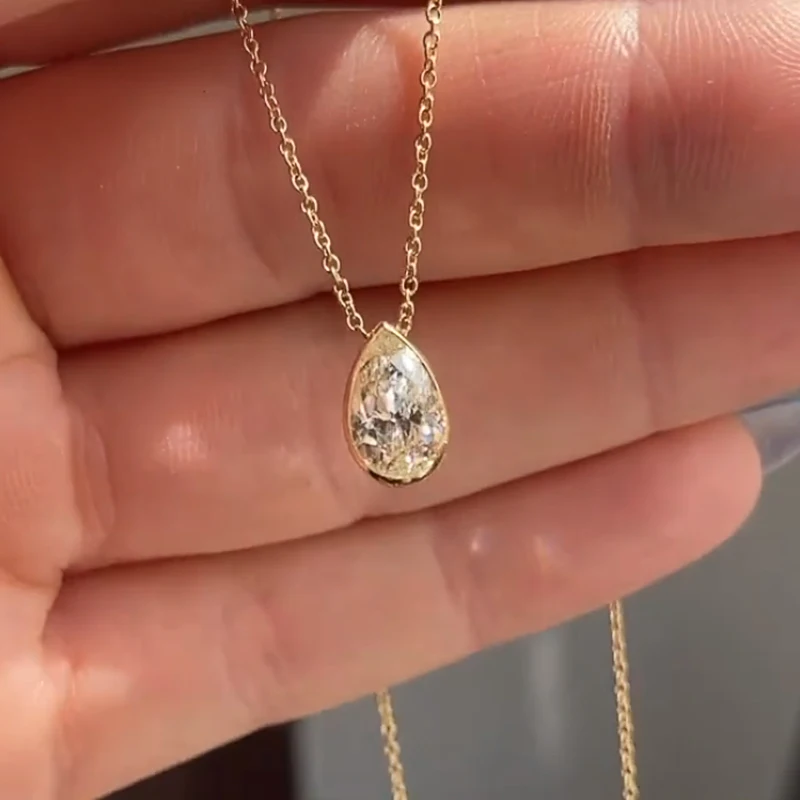 Huitan Luxury Fashion Water Drop CZ Pendant Necklace for Women Gold Color Good Quality Wedding Necklace 2023 New Trend Jewelry
Huitan Luxury Fashion Water Drop CZ Pendant Necklace for Women Gold Color Good Quality Wedding Necklace 2023 New Trend Jewelry