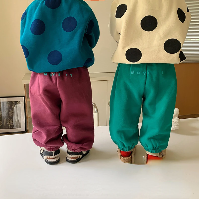 Kids Sweatpants Lining Fleece Boys Solid Loose Trousers Girls Thicken Warm Pants
Kids Sweatpants Lining Fleece Boys Solid Loose Trousers Girls Thicken Warm Pants