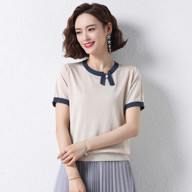 Color matching short-sleeved ladies bow T-shirt, young and middle-aged ice silk knitted new jacket, summer clothes body card
Color matching short-sleeved ladies bow T-shirt, young and middle-aged ice silk knitted new jacket, summer clothes body card
