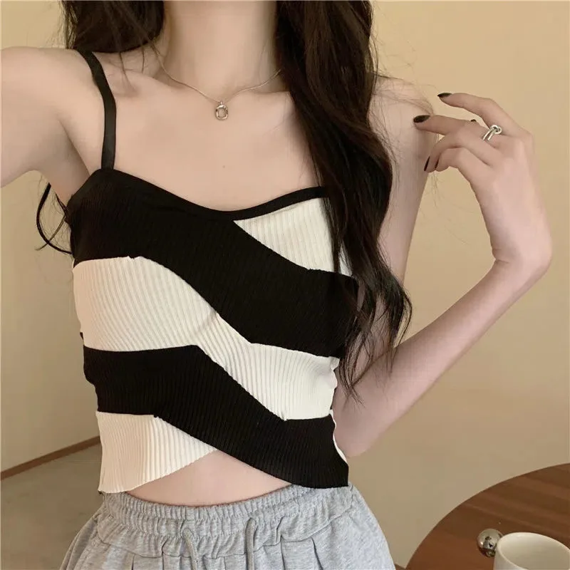 Women Panelled Sleeveless Strap Knitted Tank Top Sexy All-match Irregular Style Crop Tops Summer Casual Tops Female
Women Panelled Sleeveless Strap Knitted Tank Top Sexy All-match Irregular Style Crop Tops Summer Casual Tops Female