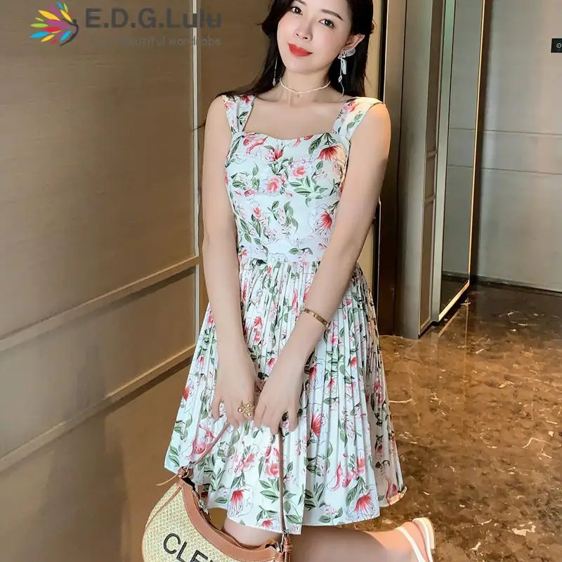 EDGLuLu Spaghetti Strap Flower Print Dress For Women Sexy Bodycon 2022 Summer Elegant Beach Vacation Pleated Mini Dresses 0515
EDGLuLu Spaghetti Strap Flower Print Dress For Women Sexy Bodycon 2022 Summer Elegant Beach Vacation Pleated Mini Dresses 0515