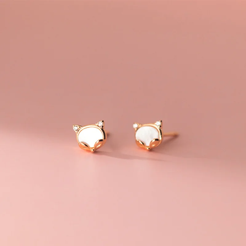S925 Silver Shell Fox Earrings Simple Animal Cute Small Fresh Diamond Earrings Female Jewelry
S925 Silver Shell Fox Earrings Simple Animal Cute Small Fresh Diamond Earrings Female Jewelry