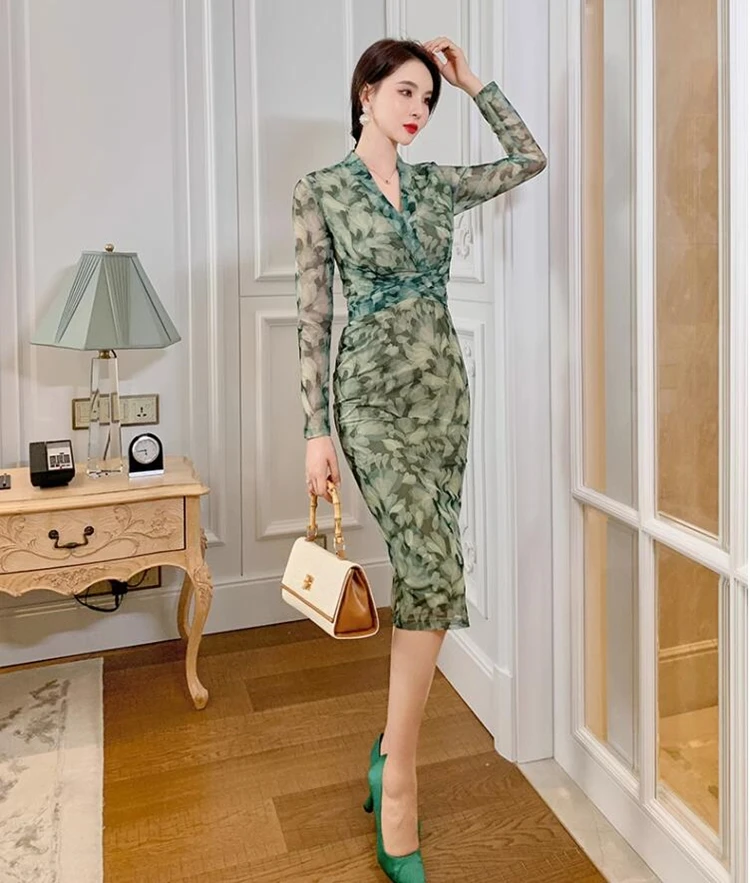 new sping summer office lady Fashion casual brand female women green dress 
new sping summer office lady Fashion casual brand female women green dress