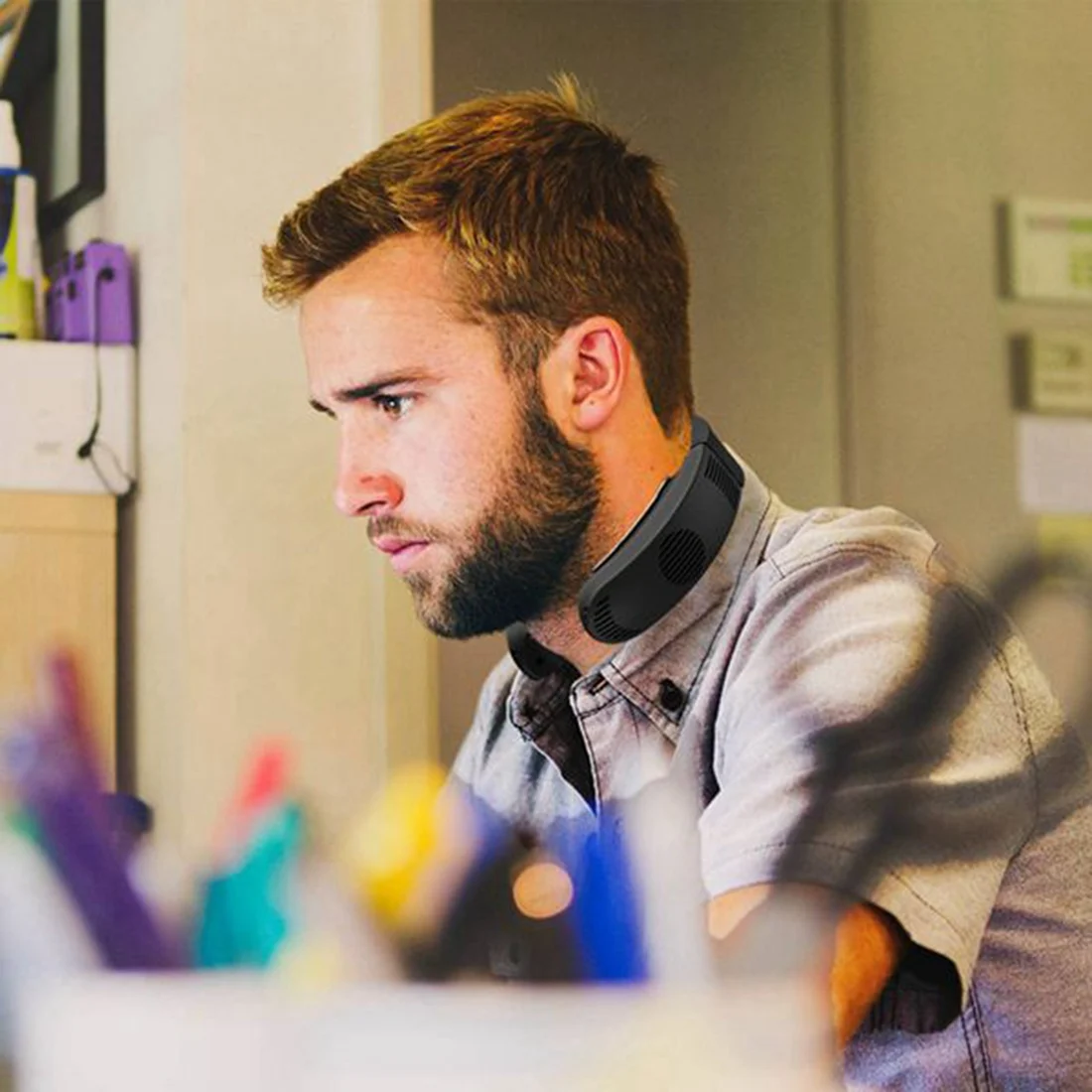 Neck Cooler, USB Power Supply Type ,Air Conditioner Portable Cooler Neck Cooling Fan for Outdoor Birthday Present Gift
Neck Cooler, USB Power Supply Type ,Air Conditioner Portable Cooler Neck Cooling Fan for Outdoor Birthday Present Gift