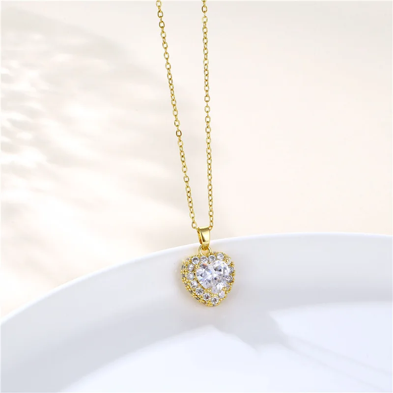 Love Inlaid Zirconium Necklace Women's Gold Color Stainless Steel Simple Heart-Shaped Pendant Chain Clavicle Daily Accessories 
Love Inlaid Zirconium Necklace Women's Gold Color Stainless Steel Simple Heart-Shaped Pendant Chain Clavicle Daily Accessories
