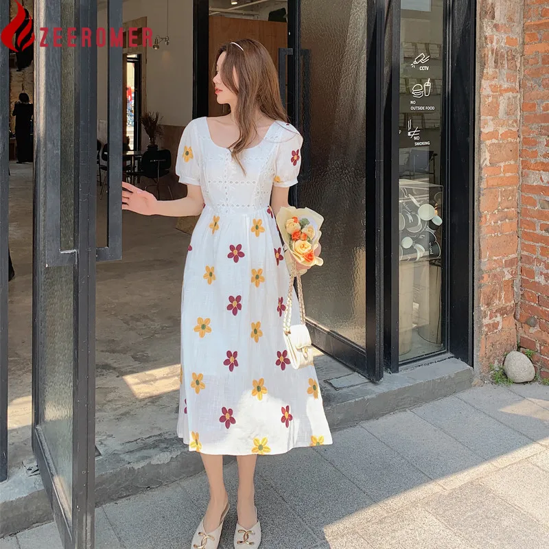 2022 New Summer Chic Embroidery Floral Dress Women Korea Style High Quality Puff Sleeve White Temperament Elegant Midi Dress
2022 New Summer Chic Embroidery Floral Dress Women Korea Style High Quality Puff Sleeve White Temperament Elegant Midi Dress