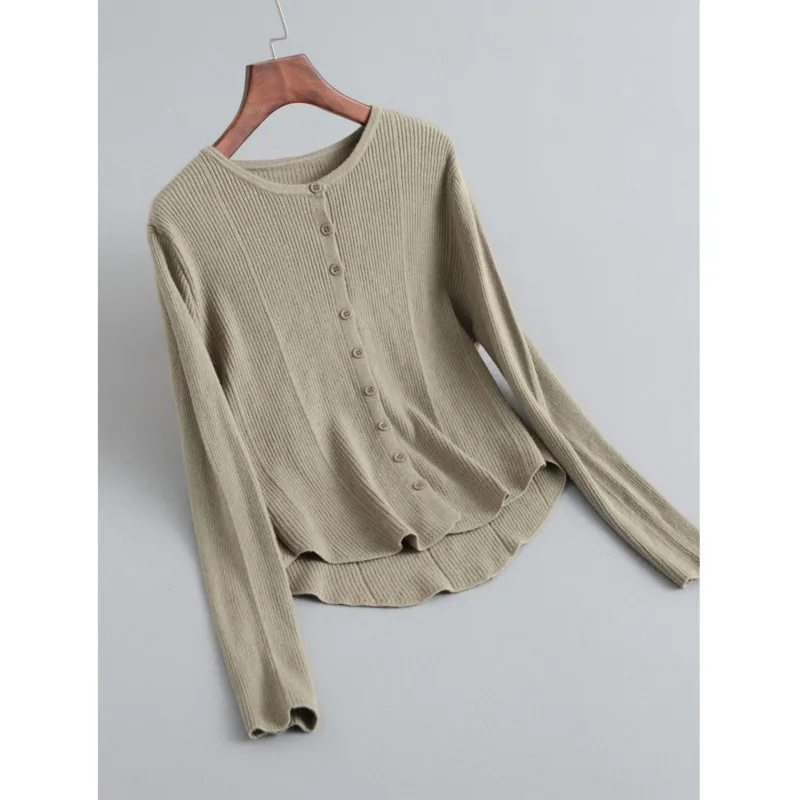 Autumn Winter Round Neck Button Up Pullover Sweater Women Knit Long Sleeved Solid Color Casual Tops
Autumn Winter Round Neck Button Up Pullover Sweater Women Knit Long Sleeved Solid Color Casual Tops