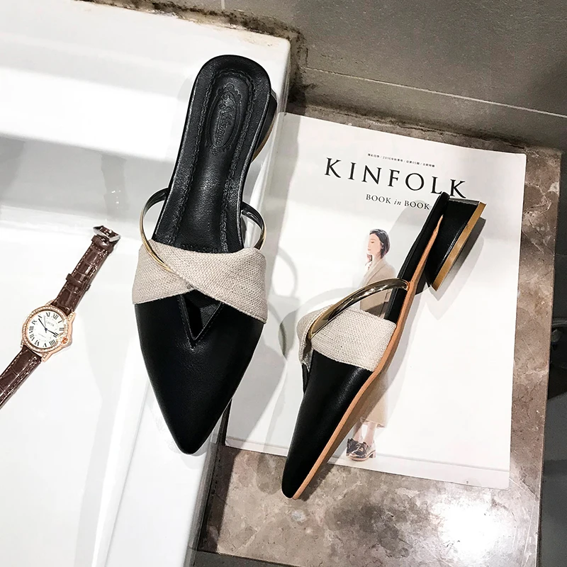 Сандалии женские плетеные, кожаные туфли на плоской подошве, с заостренным носком, шелковая модная летняя обувь, 2022
Сандалии женские плетеные, кожаные туфли на плоской подошве, с заостренным носком, шелковая модная летняя обувь, 2022