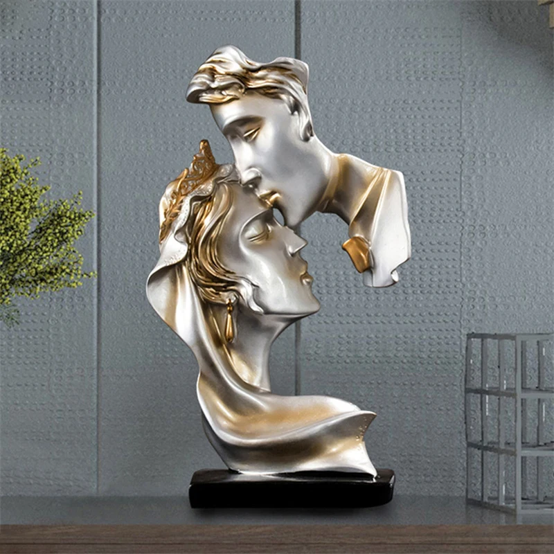 Creative Home Decor Couple Kiss Statue Deep Love Couple Figurine Resin Craft Living Room Decoration Valentine's Day Wedding gift
Creative Home Decor Couple Kiss Statue Deep Love Couple Figurine Resin Craft Living Room Decoration Valentine's Day Wedding gift