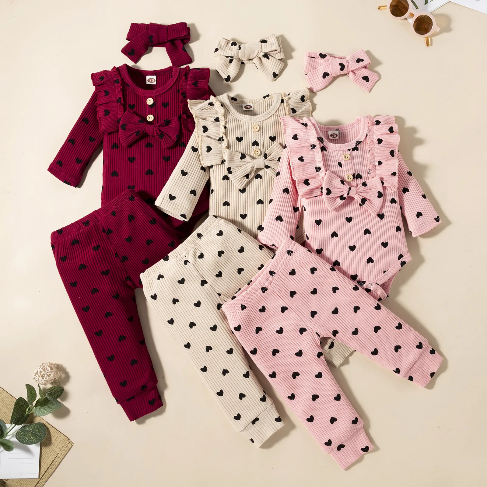 0-12Months Baby Girl Clothes Set Infant Babies Ruffle Heart T-Shirt Romper Tops Legging Pant 3Pcs New Born Outfit Spring Clothes
0-12Months Baby Girl Clothes Set Infant Babies Ruffle Heart T-Shirt Romper Tops Legging Pant 3Pcs New Born Outfit Spring Clothes