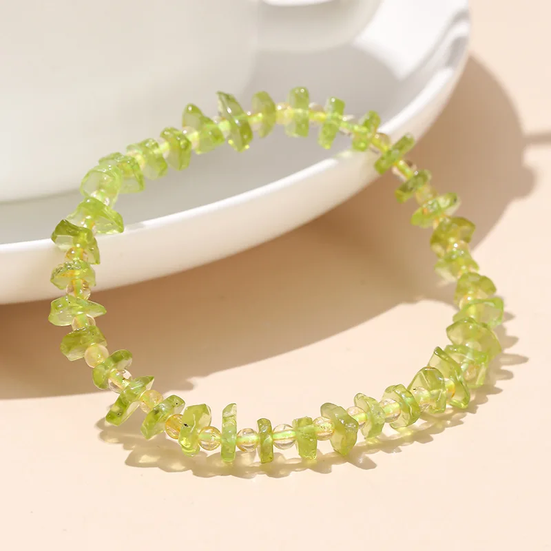 Xuanio Olivine Irregular Shaped Original Stone Girl's Simple and Fresh Single Loop Bracelet
Xuanio Olivine Irregular Shaped Original Stone Girl's Simple and Fresh Single Loop Bracelet
