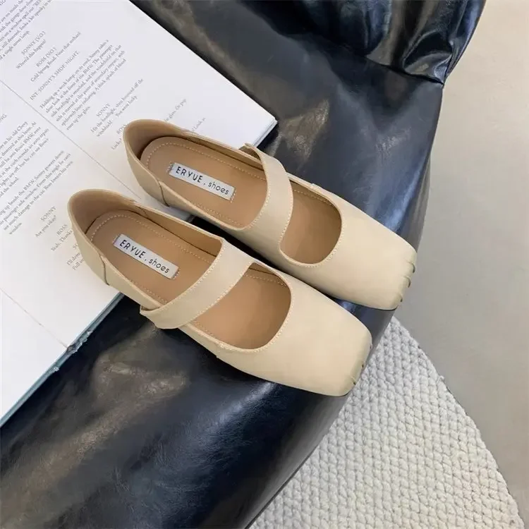 2023 Comfortable Single Shoes for Women Vintage Square Toe Low Heel Mary James New Pu Leather Simple Basic Style Party
2023 Comfortable Single Shoes for Women Vintage Square Toe Low Heel Mary James New Pu Leather Simple Basic Style Party