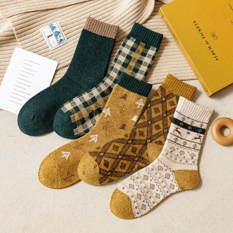 Women Wool Socks 2022 Winter Warm Retro Korean Style New Fashion Casual Cute Thick Wool Crew Socks Plaid Long Girls High Quality
Women Wool Socks 2022 Winter Warm Retro Korean Style New Fashion Casual Cute Thick Wool Crew Socks Plaid Long Girls High Quality
