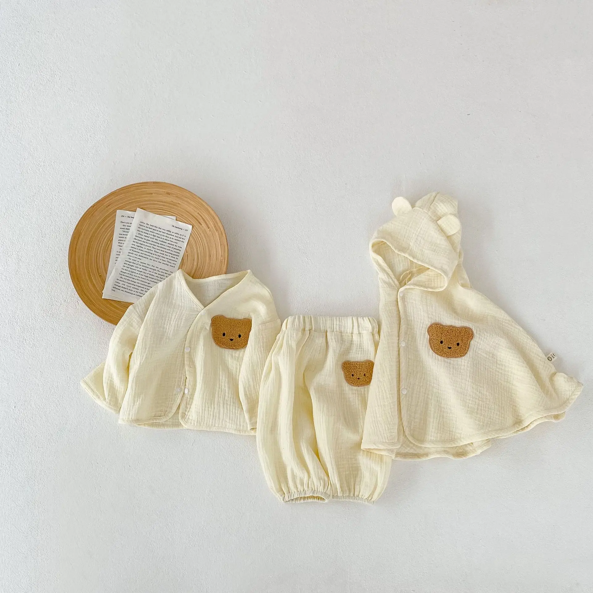 2022 Summer New Baby Cotton Cardigan Cute Bear Infant Long Sleeve Jacket Kids Mosquito Pants Baby Boys Girls Cardigan Coat
2022 Summer New Baby Cotton Cardigan Cute Bear Infant Long Sleeve Jacket Kids Mosquito Pants Baby Boys Girls Cardigan Coat