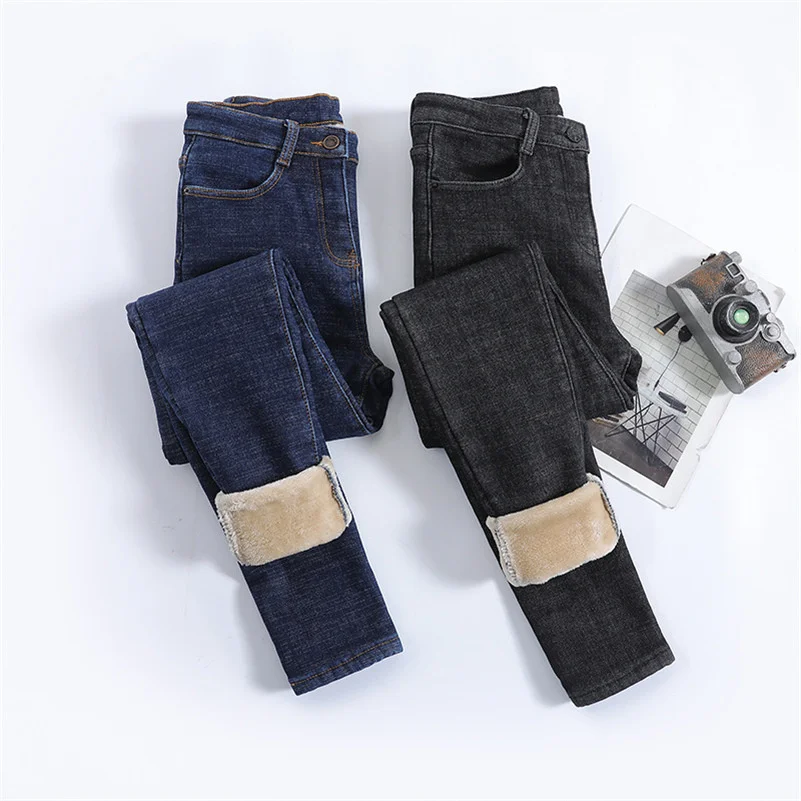 2023 Women Thermal Jeans Winter Warm Plush Stretch Snow Jeans Lady Comfort Thicken Fleece Students Denim Pants Casual Trousers
2023 Women Thermal Jeans Winter Warm Plush Stretch Snow Jeans Lady Comfort Thicken Fleece Students Denim Pants Casual Trousers