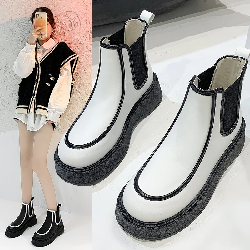 2021 Autumn Winter New Platform Thick-soled Chelsea Short Boots Smoke Tube Boots Motorcycle Boots Thick Heel Martin Boots Women
2021 Autumn Winter New Platform Thick-soled Chelsea Short Boots Smoke Tube Boots Motorcycle Boots Thick Heel Martin Boots Women