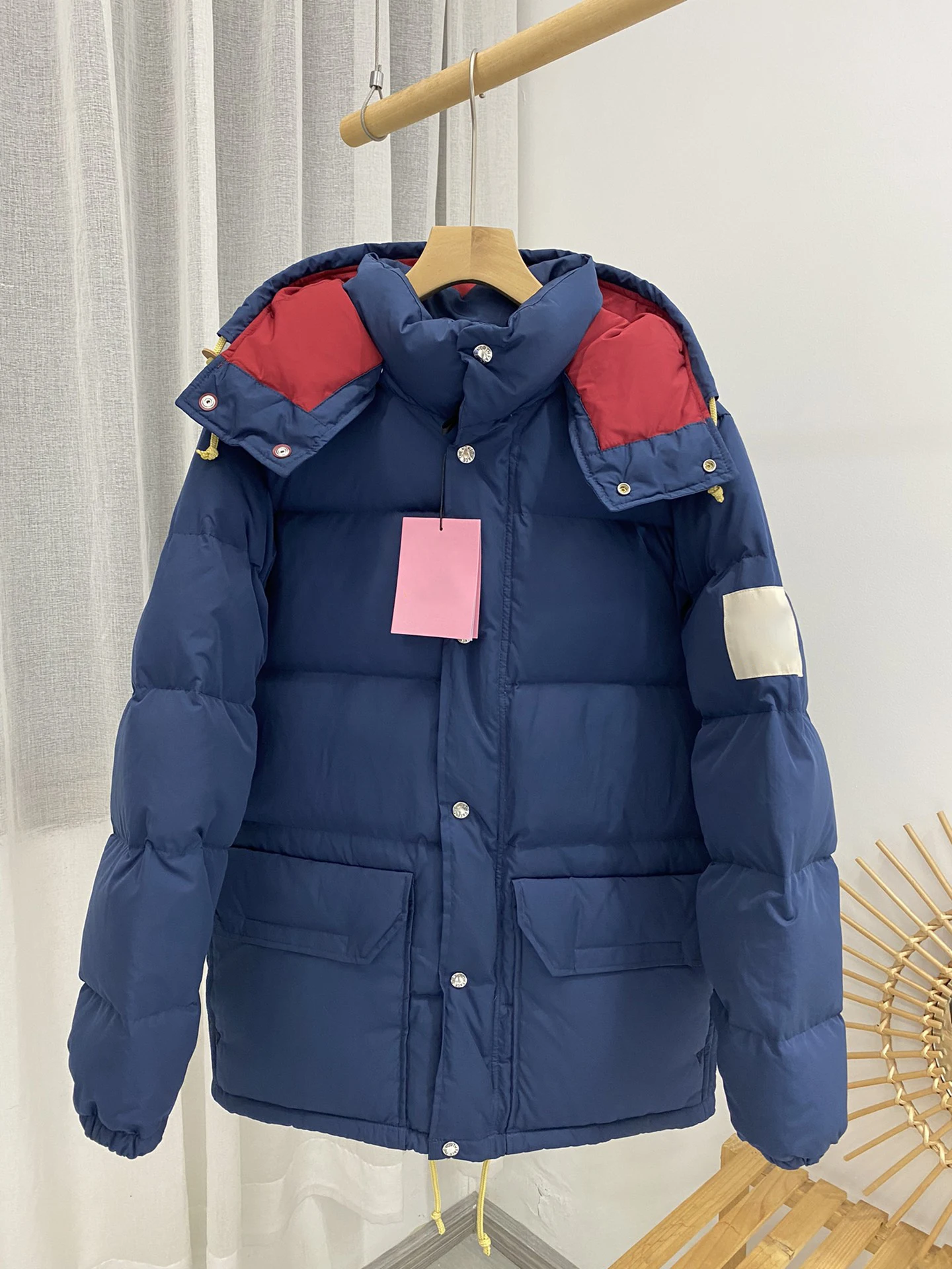 2022 New Winter Men's and Women's Couple Parker Coat Casual Warm Hooded Down Jacket
2022 New Winter Men's and Women's Couple Parker Coat Casual Warm Hooded Down Jacket