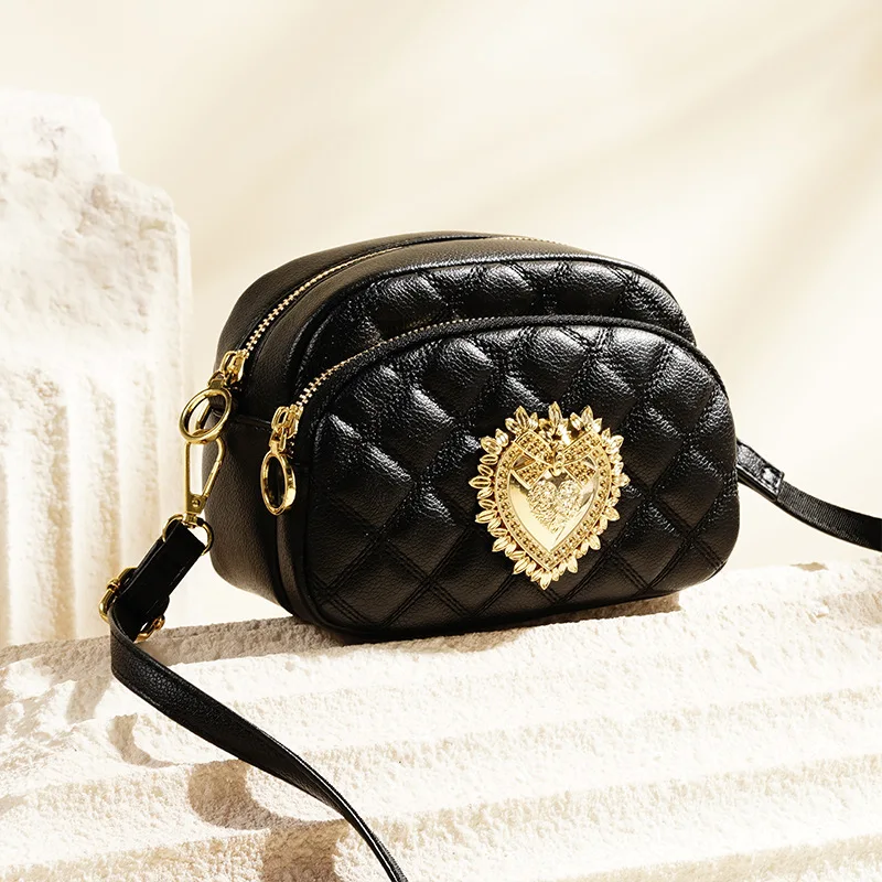 Mini Women's Popular New Korean Style One Shoulder Versatile Crossbody Bag Fashion Diamond Chain Bag 
Mini Women's Popular New Korean Style One Shoulder Versatile Crossbody Bag Fashion Diamond Chain Bag