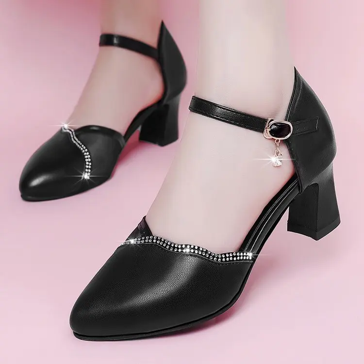 2022 New High Heel Sandals Pointed Toe Stitching Mesh Summer Ladies Sandals Rhinestone Fashion High Heel Sandals
2022 New High Heel Sandals Pointed Toe Stitching Mesh Summer Ladies Sandals Rhinestone Fashion High Heel Sandals