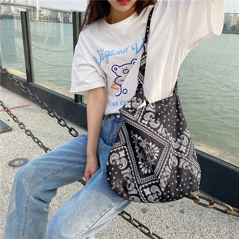 Large Capacity Shoulder Bag Shopping Bag Fashion Women's Ethnic Style Canvas Retro Leisure Travel Handbag
Large Capacity Shoulder Bag Shopping Bag Fashion Women's Ethnic Style Canvas Retro Leisure Travel Handbag
