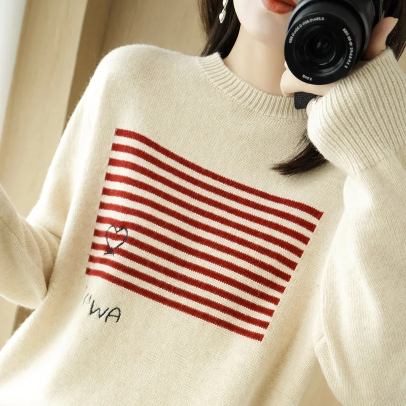 Lazy Autumn And Winter Wind Retro Color Matching Wool Sweater Women's Loose Padded Pullover With Base Coat Inside
Lazy Autumn And Winter Wind Retro Color Matching Wool Sweater Women's Loose Padded Pullover With Base Coat Inside