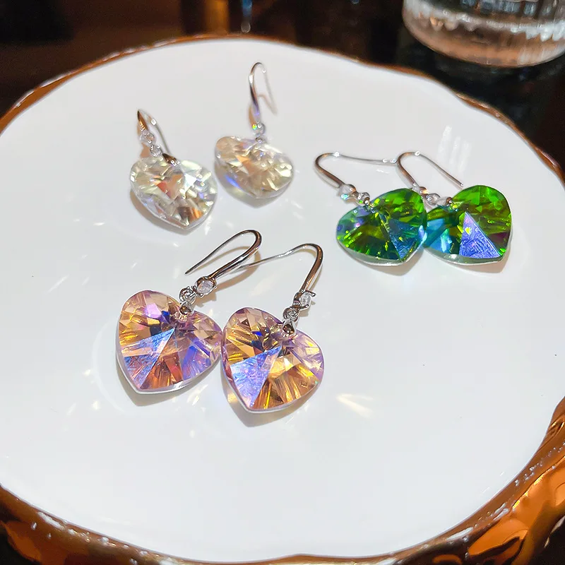 Korean 2023 Colorful AB Crystal Heart Drop Earrings For Women Sweet Accessories Love Boucle d’oreille Femme Brincos Gifts
Korean 2023 Colorful AB Crystal Heart Drop Earrings For Women Sweet Accessories Love Boucle d’oreille Femme Brincos Gifts