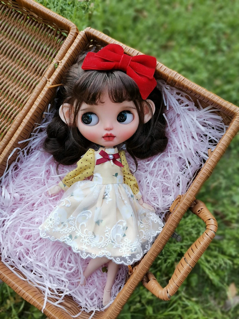 Blythe clothes 1/6 30 cm Yellow gauze autumn skirt with red bow dress bjd toy cloth(Fit for Pullip,Ob24, Licca)
Blythe clothes 1/6 30 cm Yellow gauze autumn skirt with red bow dress bjd toy cloth(Fit for Pullip,Ob24, Licca)