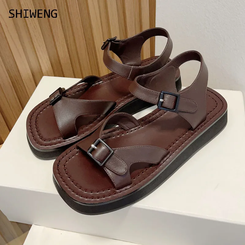2023 New Summer Fashion Genuine Leather Sandals England Style Women Flat Sandals Casual Solid Simple Beach Shoes Female
2023 New Summer Fashion Genuine Leather Sandals England Style Women Flat Sandals Casual Solid Simple Beach Shoes Female