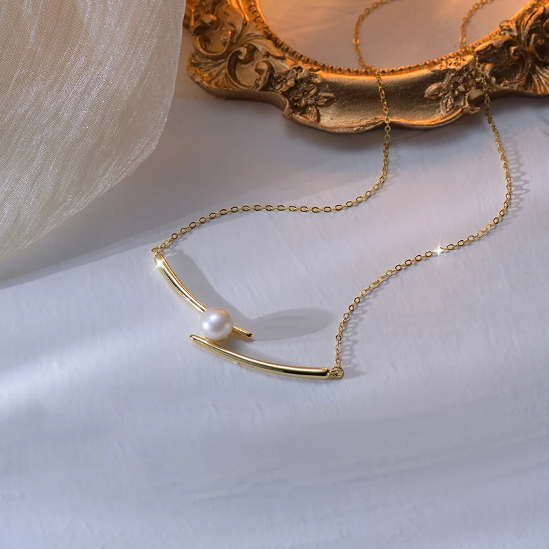 Light luxury niche senior sense of cross pearl necklace female 2023 new tide cold wind personality minimalist clavicle chain
Light luxury niche senior sense of cross pearl necklace female 2023 new tide cold wind personality minimalist clavicle chain