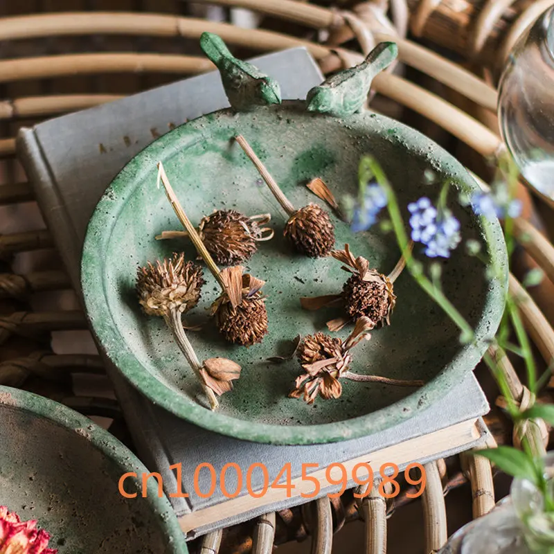 Han wrought iron storage tray flowerpot tray fruit bowl candlestick grocery garden retro old bird food plate
Han wrought iron storage tray flowerpot tray fruit bowl candlestick grocery garden retro old bird food plate