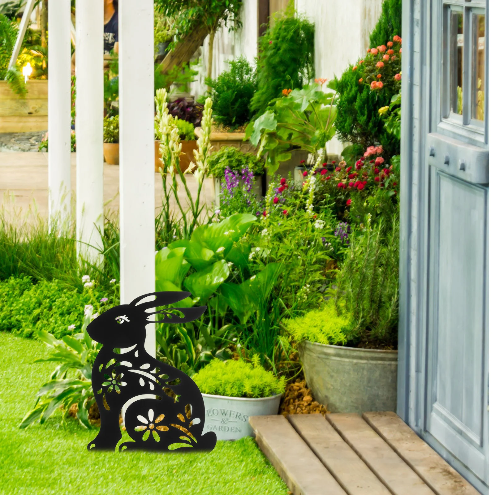 Rabbit Ground Plug Garden Animal Stake Signs Three-dimensional Stakes Iron Decorative Insert 
Rabbit Ground Plug Garden Animal Stake Signs Three-dimensional Stakes Iron Decorative Insert