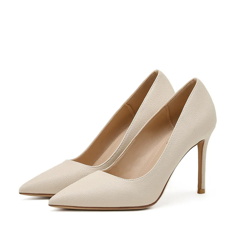 Туфли женские однотонные на тонком высоком каблуке, Размеры 33-43
Туфли женские однотонные на тонком высоком каблуке, Размеры 33-43