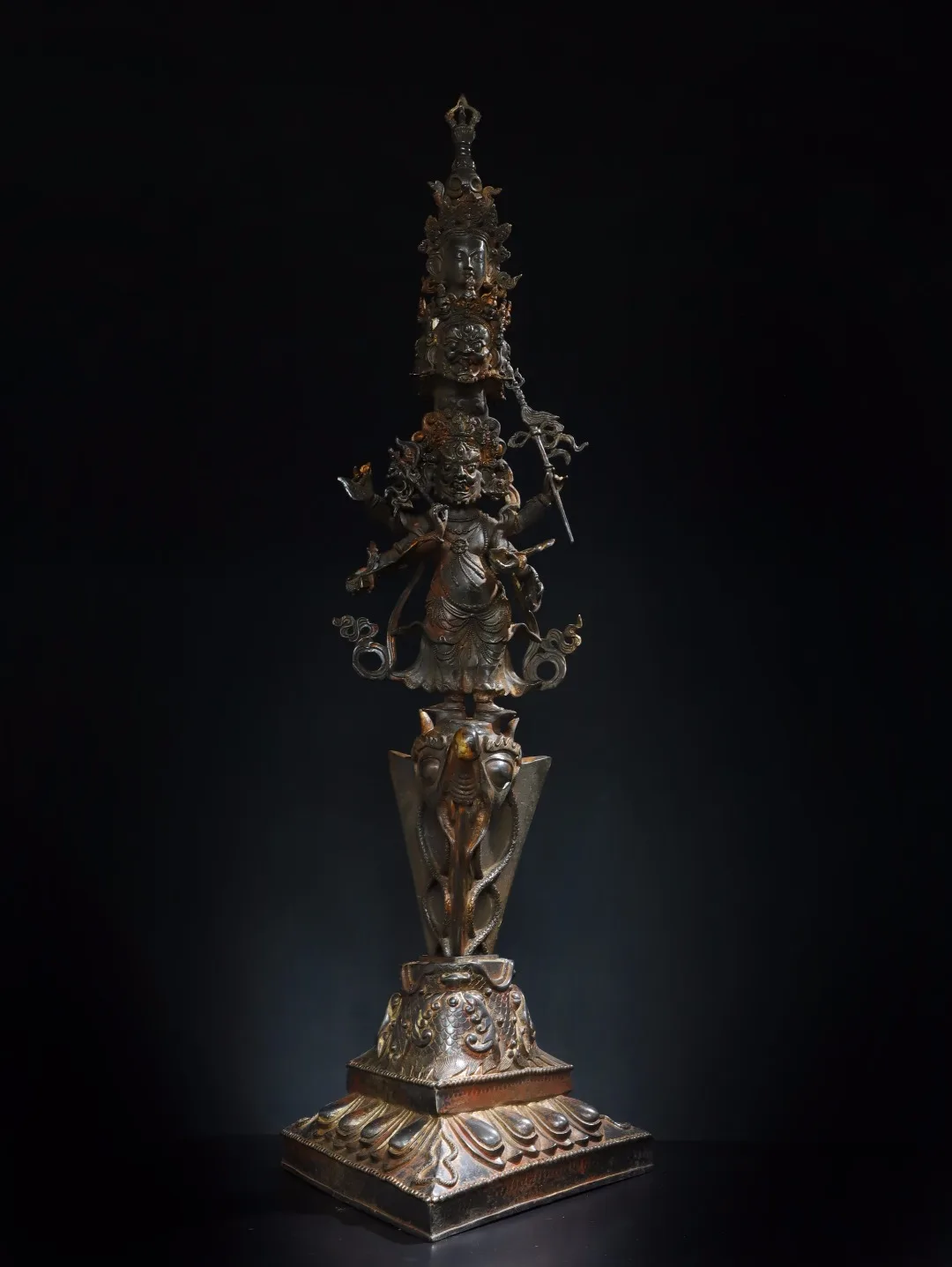 40"Tibetan Temple Collection Old Bronze Cinnabar Mud gold Mahakala Buddha Head Dorje Vajra Phurpa Dharma Base Worship Hall
40"Tibetan Temple Collection Old Bronze Cinnabar Mud gold Mahakala Buddha Head Dorje Vajra Phurpa Dharma Base Worship Hall