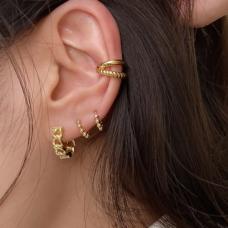 Новые винтажные простые маленькие двухслойные золотые мини серьги-клипсы без проколов для женщин Подвески модные ювелирные изделия в пода...
Новые винтажные простые маленькие двухслойные золотые мини серьги-клипсы без проколов для женщин Подвески модные ювелирные изделия в пода...