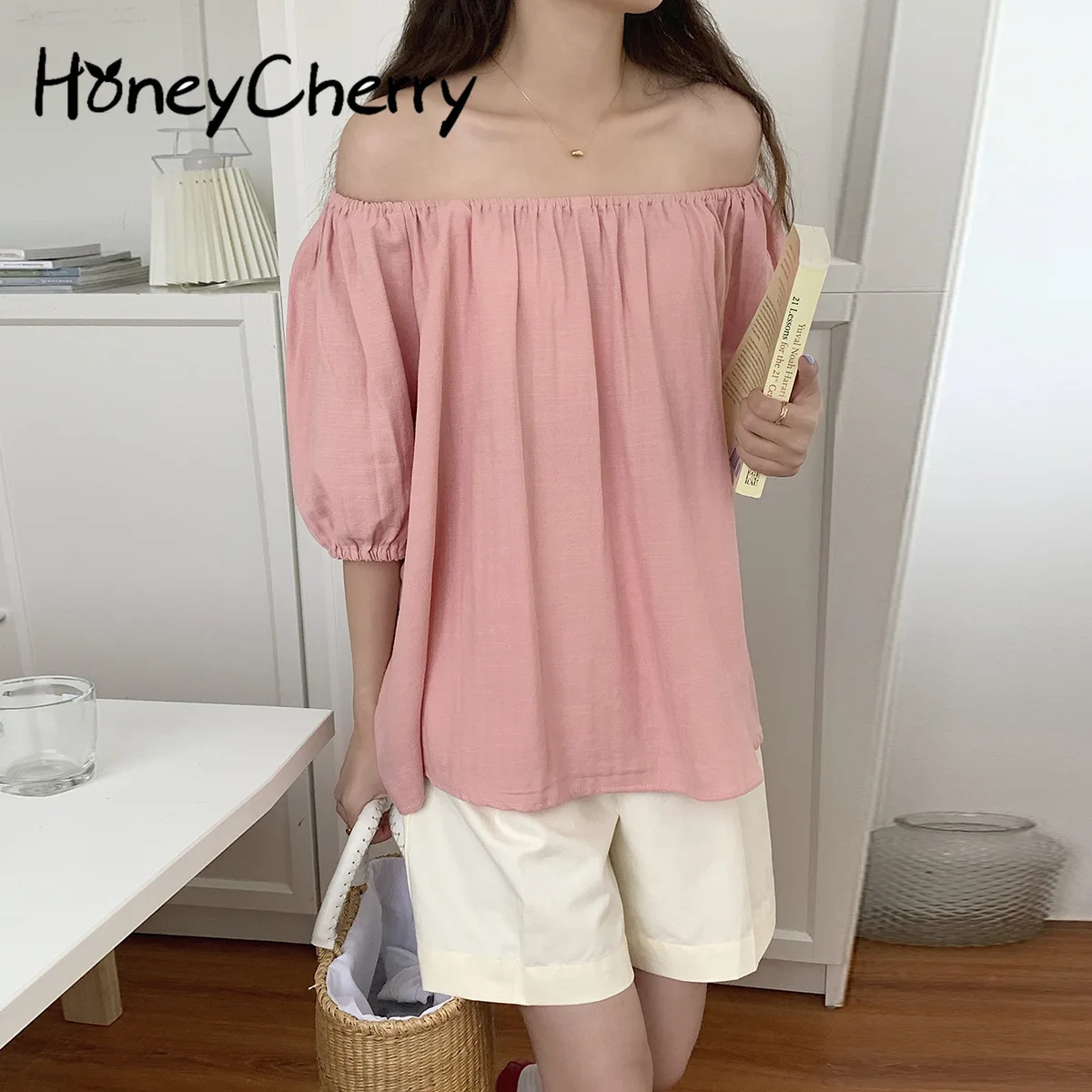 Sexy word neck pullover top women's 2022 new puff sleeve shirt fashion clothes women's long sleeve chiffon tops
Sexy word neck pullover top women's 2022 new puff sleeve shirt fashion clothes women's long sleeve chiffon tops