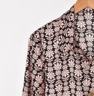 Early Fall 2021 Women's Daisy Print Turn Down Collar Mini Dress Female Long Sleeve Short Robe with Buttons 
Early Fall 2021 Women's Daisy Print Turn Down Collar Mini Dress Female Long Sleeve Short Robe with Buttons