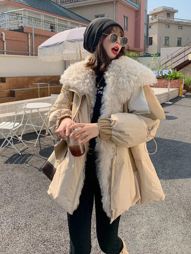 KBAT 2022 Winter Women's Down Jackets Patchwork Natural Fur Coat Oversized Female Puffer Jacket Bat Sleeve Loose Down Parkas
KBAT 2022 Winter Women's Down Jackets Patchwork Natural Fur Coat Oversized Female Puffer Jacket Bat Sleeve Loose Down Parkas