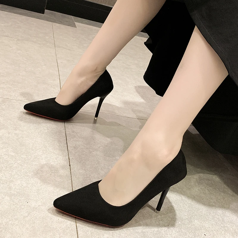 Женская обувь, новинка 2023, женские замшевые туфли-лодочки, модные офисные туфли на высоком каблуке-шпильке, Женская Роскошная Удобная черная обувь
Женская обувь, новинка 2023, женские замшевые туфли-лодочки, модные офисные туфли на высоком каблуке-шпильке, Женская Роскошная Удобная черная обувь
