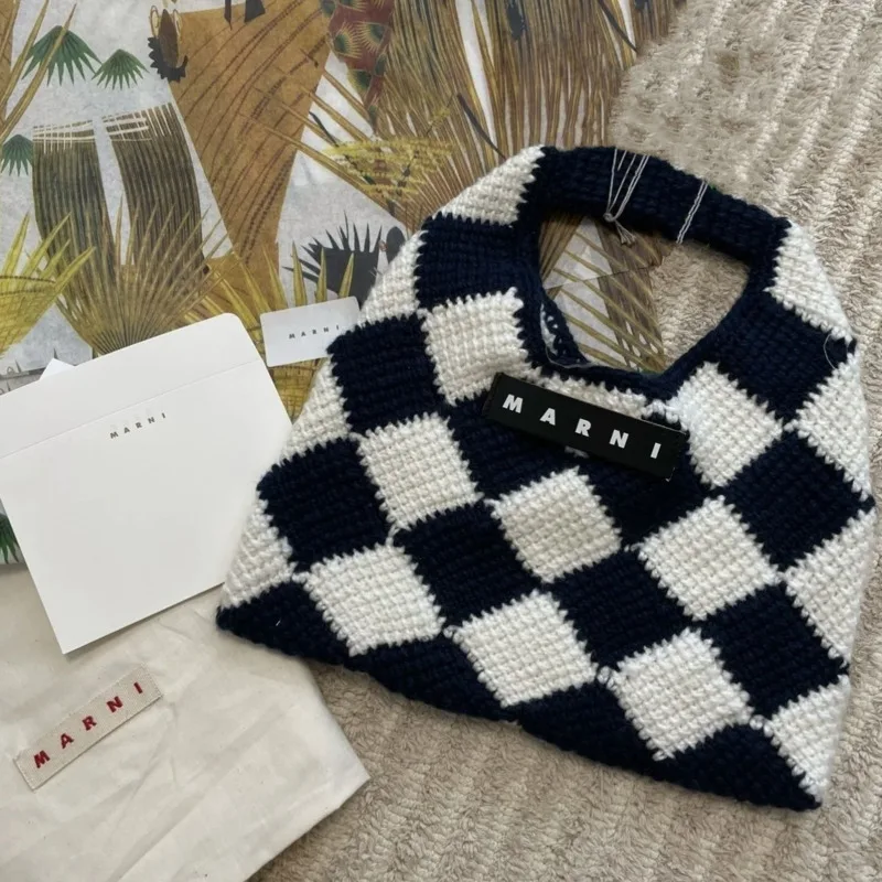 

Korean Chic Handbags Knitting Diamond Lattice Design Handheld Bags For Women Casual Women's Versatile Bags Beach Vacation Bags