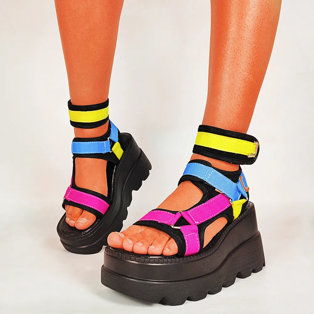 Comemore 2022 New Women's Platform Gladiator Summer Sandals Ladies Thick Bottom Shoes Wedges High Heels for Women Free Shipping
Comemore 2022 New Women's Platform Gladiator Summer Sandals Ladies Thick Bottom Shoes Wedges High Heels for Women Free Shipping