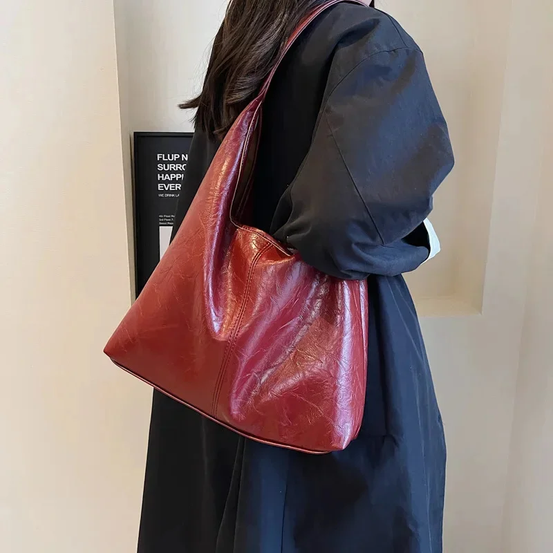 Vintage Soft PU Leather Shoulder Bags With Small Bags Casual Large Capacity Tote Bags Commuter Handbags For Women 
Vintage Soft PU Leather Shoulder Bags With Small Bags Casual Large Capacity Tote Bags Commuter Handbags For Women
