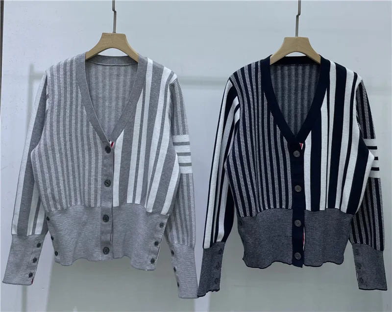 

TB Cardigan for Women, Striped Knit Sweater, V-Neck Oversize Jumpers,Grey Color Pullovers,Stripe Crop Tops, ملابس نسائية شتوية