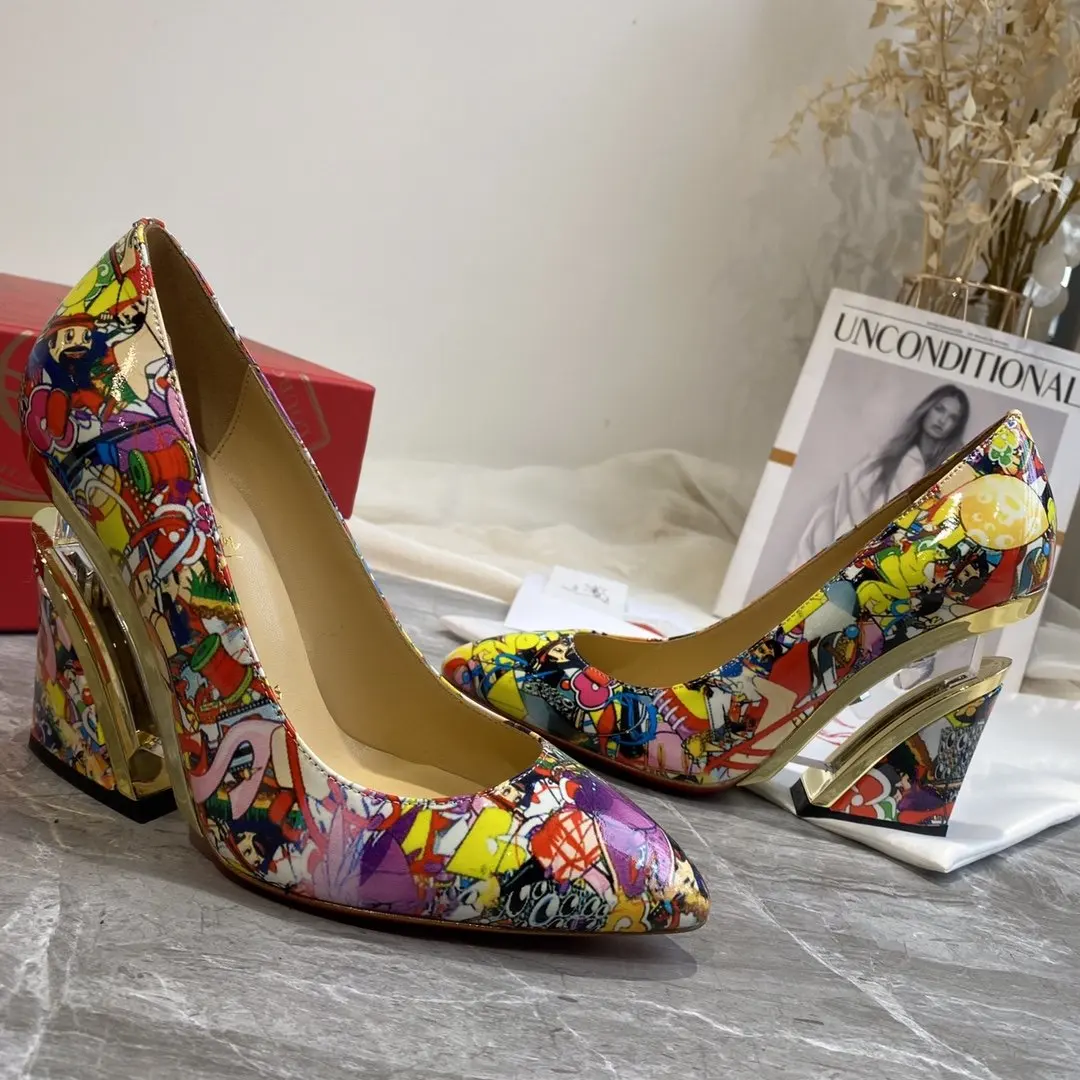 Top Quality Womens High Heels Luxury Fashion Ladies Crystal Glisten Red Sole Shoes Classic Retro Designer 10cm High heel 0288HJ 
Top Quality Womens High Heels Luxury Fashion Ladies Crystal Glisten Red Sole Shoes Classic Retro Designer 10cm High heel 0288HJ